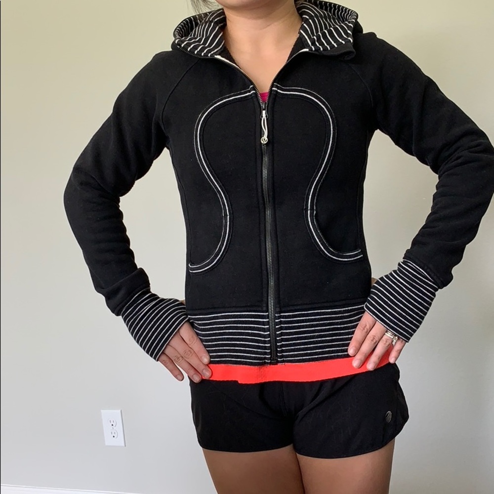 Reposh Lululemon Scuba Hoodie.